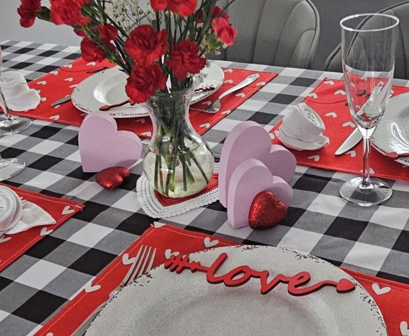 Pink Hearts Valentine Centerpiece