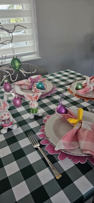 Easter Table-Set with Pastels